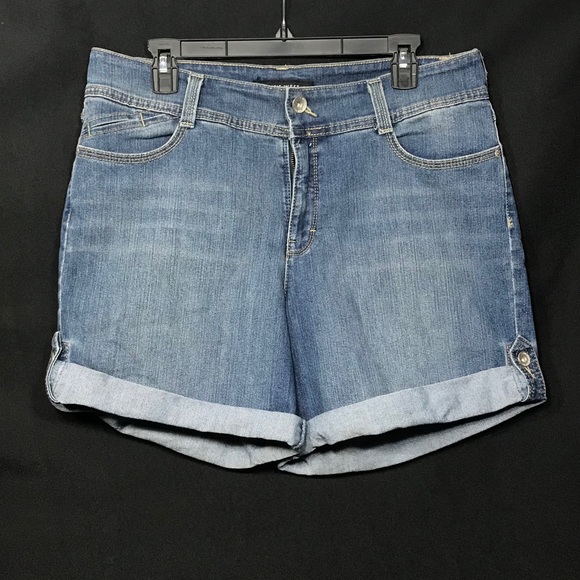Nine West Jean Shorts Size 14/31 - Picture 1 of 6